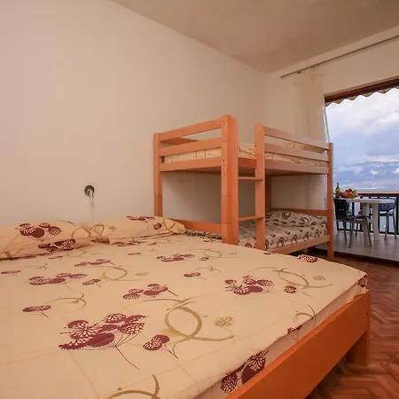 Robinson Monte Cristo 아파트 Bogomolje