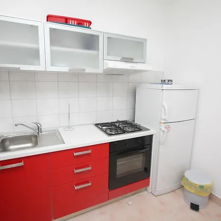 Robinson Monte Cristo アパート