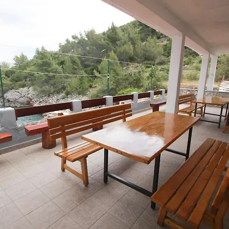 Robinson Monte Cristo Apartment Bogomolje