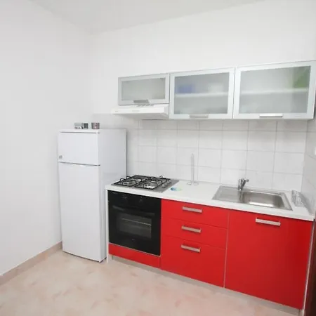 Robinson Monte Cristo Διαμέρισμα Bogomolje